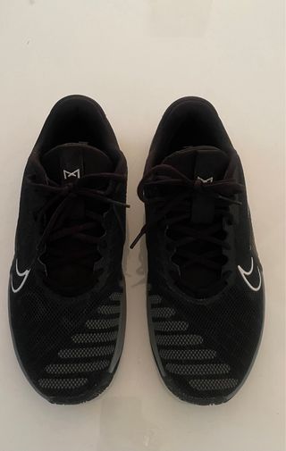 Nike Metcon 9 Hombre Negro y Gros