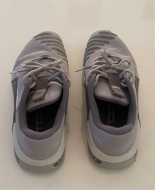 Nike Metcon 9 Hombre Negro y Gros