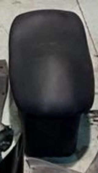 Asiento y Baúl Majesty 125