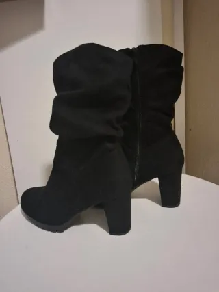 Botas de tacón negras