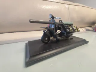 Miniatura Vespa TAP 1956 Maisto