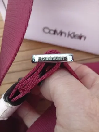 Borsa a tracolla Calvin Klein rosa e viola