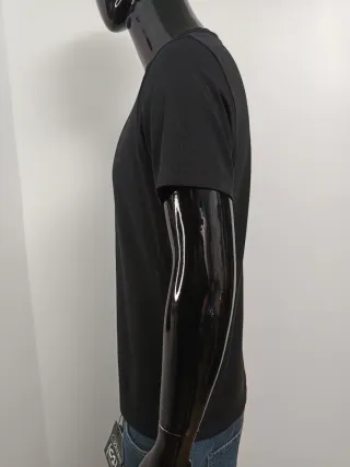 Camiseta Karl Lagerfeld Negra