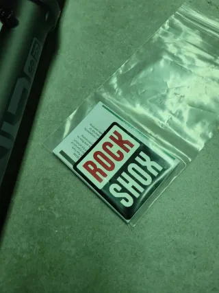 ROCK SHOX LYRIK