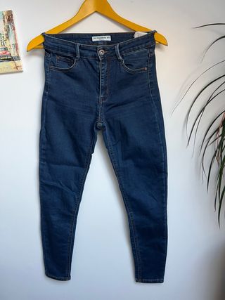 Dos Pantalones Vaqueros Elásticos Talla 36