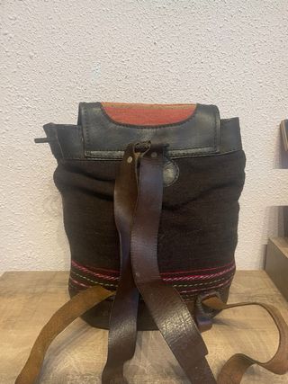Mochila Cuero Vintage Tejido Étnico