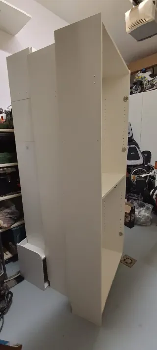 2 Vitrinas Billy Blancas con puertas de cristal