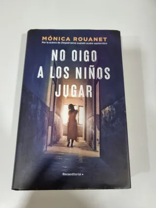 No oigo a los niños jugar (Spanish Edition)