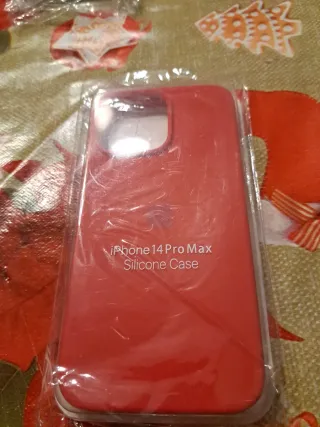 Funda iPhone 14 Pro Max Roja Nueva