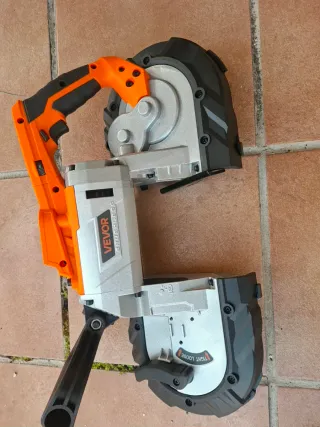 Sierra de cinta VEVOR sin estrenar