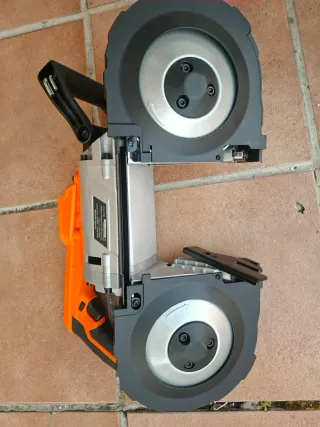 Sierra de cinta VEVOR sin estrenar