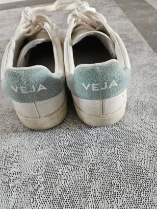 Zapatillas Veja Blancas y Verde Azulado