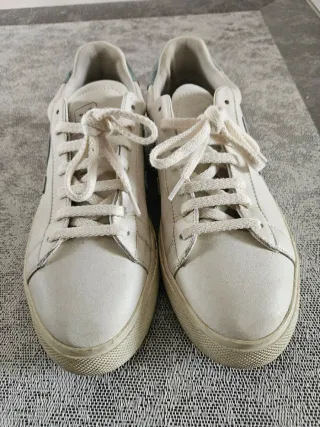 Zapatillas Veja Blancas y Verde Azulado