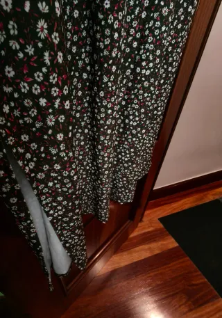 Vestido verde largo con estampado floral