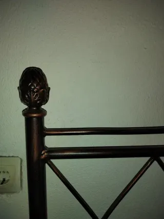 Cabecero de forja estilo clásico