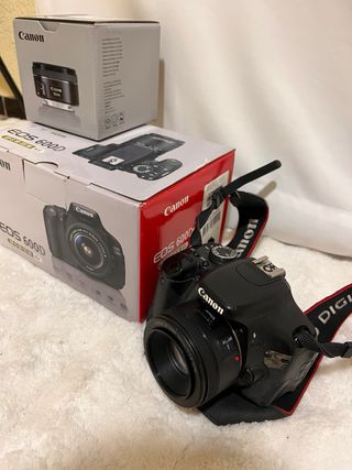 Canon EOS 600D + Objetivo 50mm