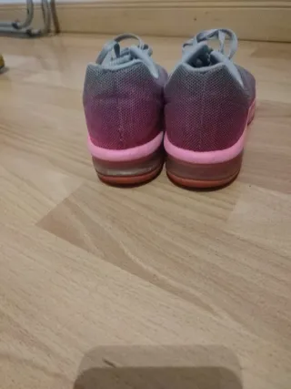 Zapatillas Nike Mujer Gris y Rosa