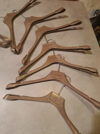 Lotto 10 Grucce Conbipel effetto Legno