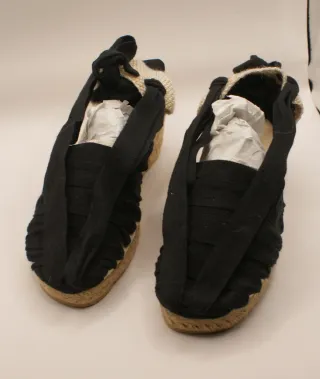 Alpargatas de esparto y goma