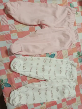 Lotto vestiti e accessori neonata 0/3 mesi