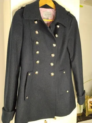 Abrigo azul marino Bariloche,estilo militar