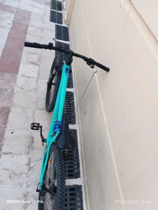 Bici Decathlon verde con cadena