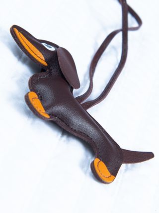 Colgante/llavero perro salchicha bolso