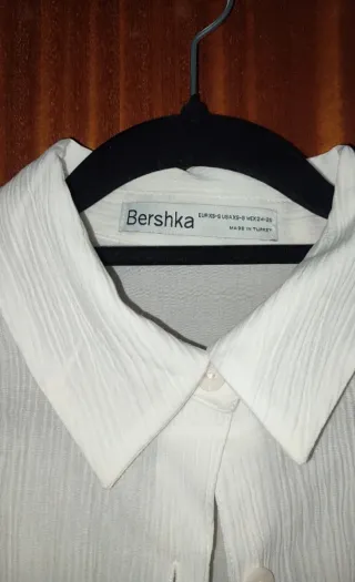 Blusa Bershka Blanca Talla XS-S
