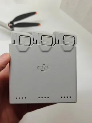 DJI Mini 3 Pro Fly More Combo + DJI RC