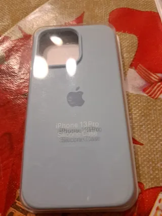 Funda iPhone 13 Pro Silicona Azul Claro