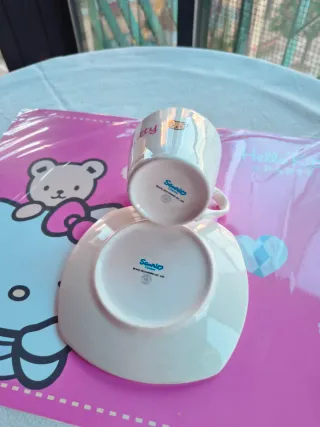 Taza y platillo Hello Kitty