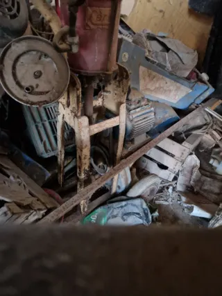 Maquinaria agrícola antigua