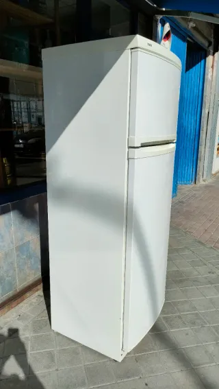 Nevera Refrigeradora Frigorífico ZANUSSI 640513971