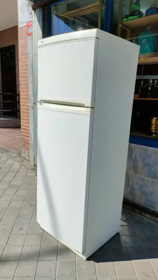 Nevera Refrigeradora Frigorífico ZANUSSI 640513971