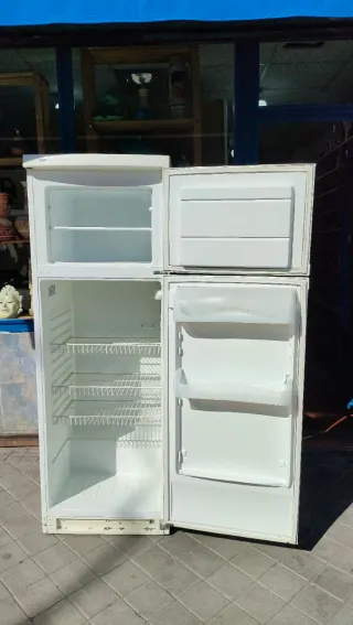 Nevera Refrigeradora Frigorífico ZANUSSI 640513971