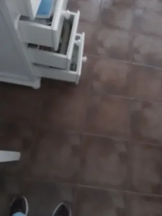 Escritorio blanco de madera