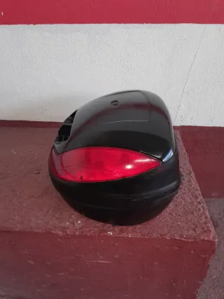 Maleta Top Case Moto Negra y Roja