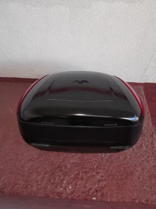 Maleta Top Case Moto Negra y Roja