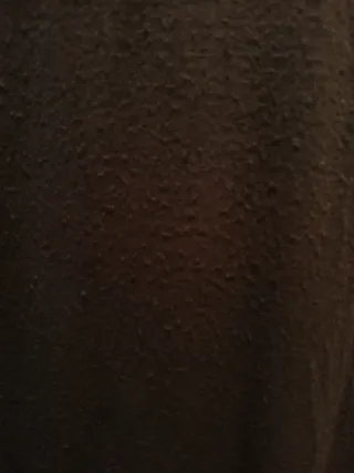 Camiseta tirantes marrón bordada