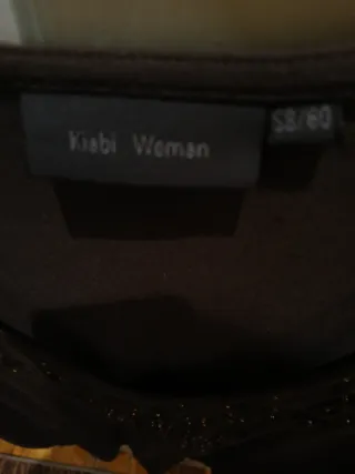 Camiseta tirantes marrón bordada