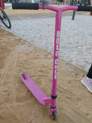 Patinete rosa para niña