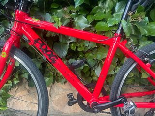 Bicicleta carretera roja niño