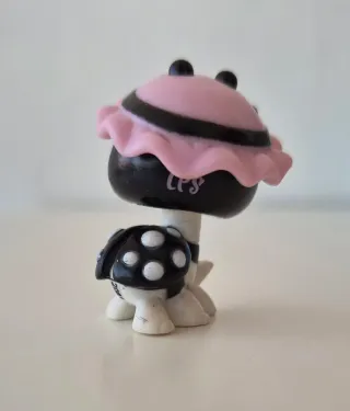 Littlest Pet Shop #2248 Mariquita