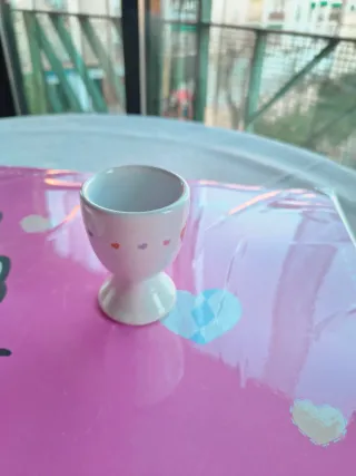 Porta huevo Hello Kitty porcelana