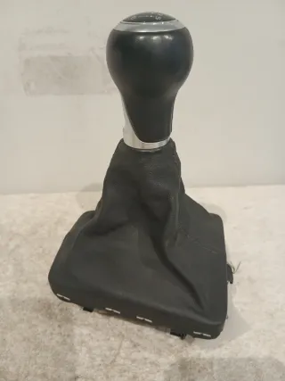 Pomo cambio Audi A4 B9 8W