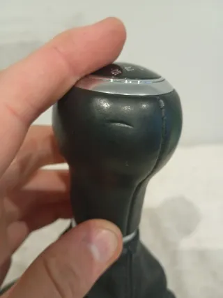 Pomo cambio Audi A4 B9 8W