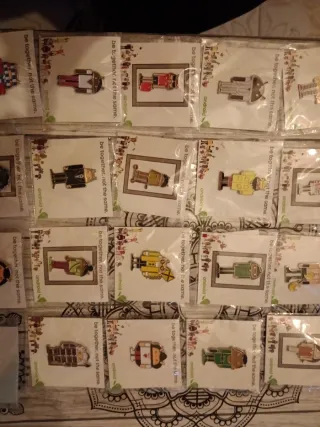 Lote 26 Pins Android MWC