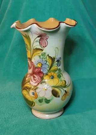 Vaso in ceramica di Castelli