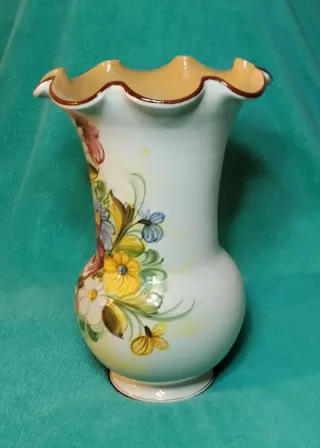 Vaso in ceramica di Castelli