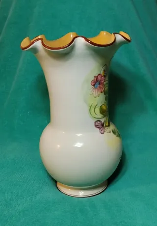 Vaso in ceramica di Castelli